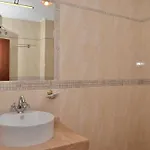 La Piazza & מלון דירות פרימורסקו