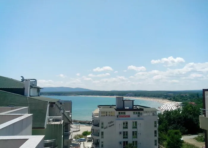 La Piazza & Ξενοδοχείο με διαμερίσματα 4*