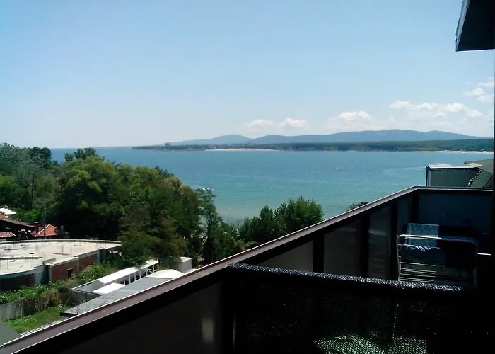 Ξενοδοχείο με διαμερίσματα La Piazza & 4*