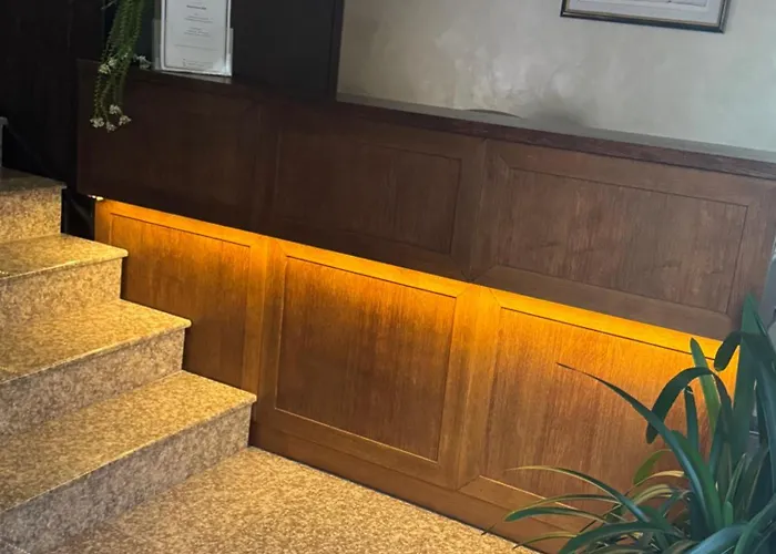 Ξενοδοχείο με διαμερίσματα La Piazza & Πριμόρσκο