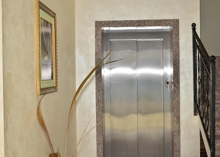 La Piazza & Πριμόρσκο