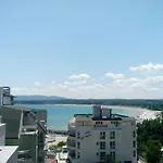 La Piazza & Aparthotel 4*