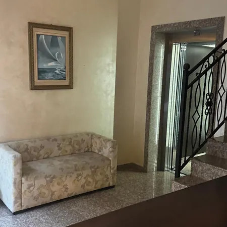 شقة فندقية La Piazza & 4*