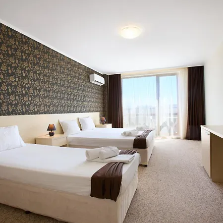 La Piazza & شقة فندقية 4*