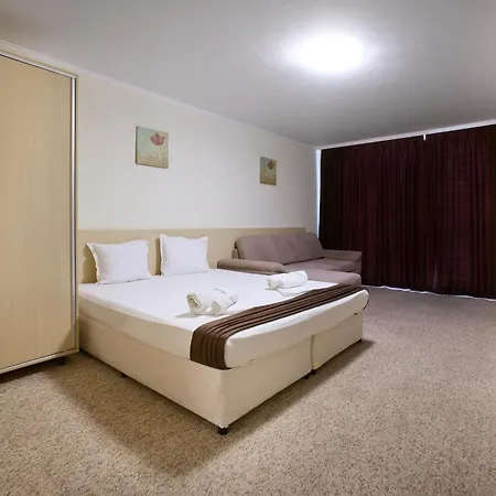 La Piazza & Hotel de apartamente 3*