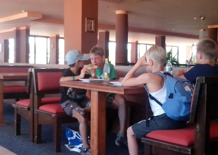 Ξενοδοχείο με διαμερίσματα La Piazza &