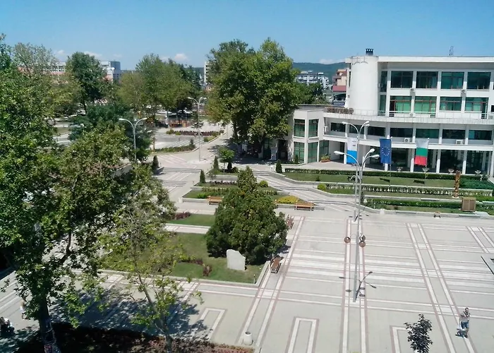 아파트호텔 La Piazza & 4*