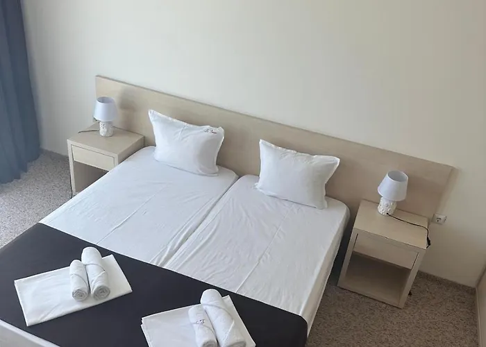 La Piazza & Ξενοδοχείο με διαμερίσματα